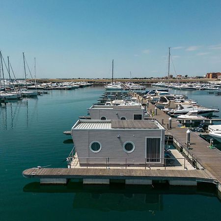 Marina Del Gargano Houseboat Hotel Manfredonia Buitenkant foto